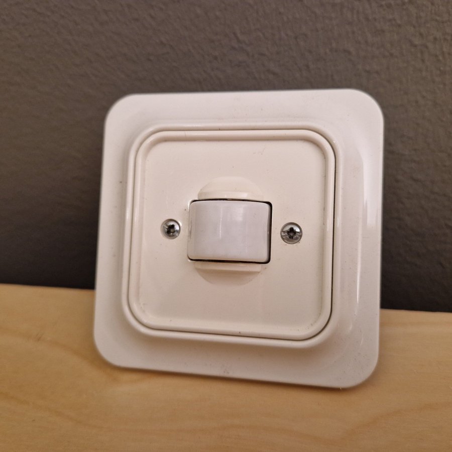 Schneider Electric SP500 PIR-sensor infällt