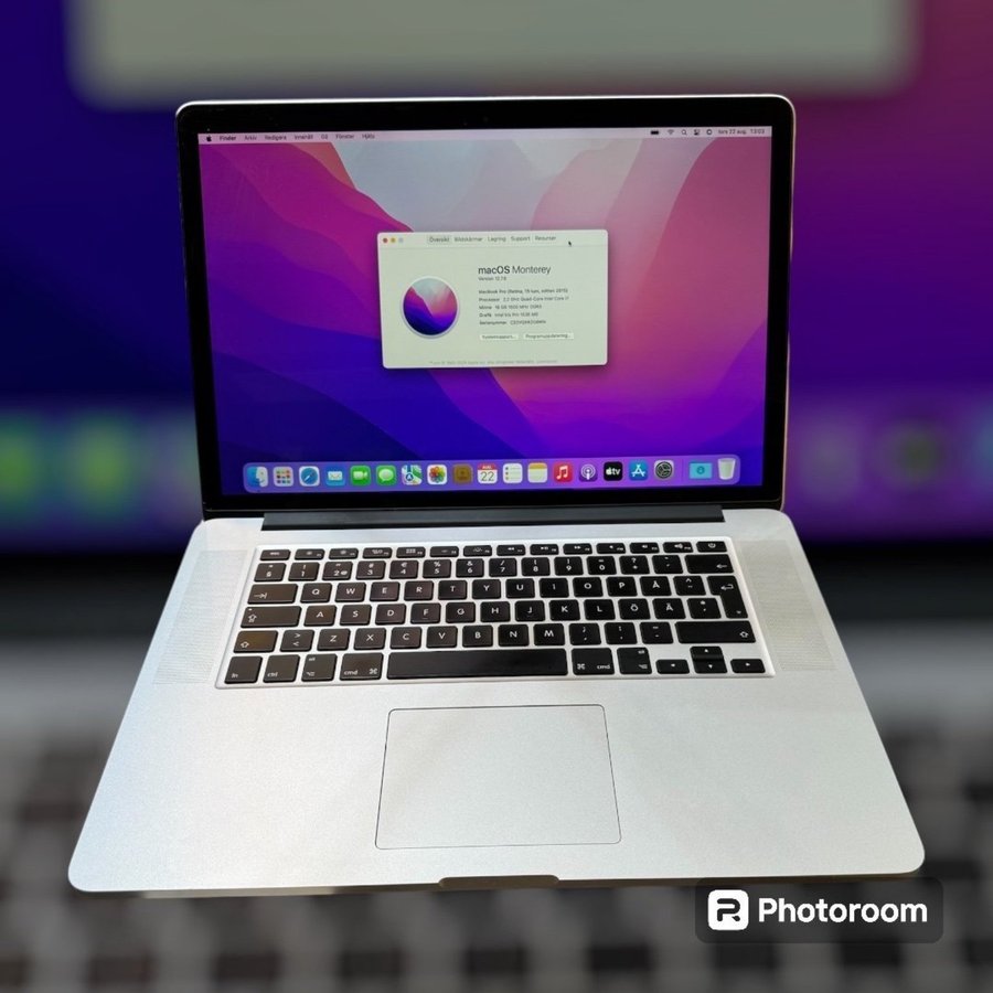 MacBook Pro (Retina, 15 tum, mitten 2015) - 16GB RAM, 256GB SSD