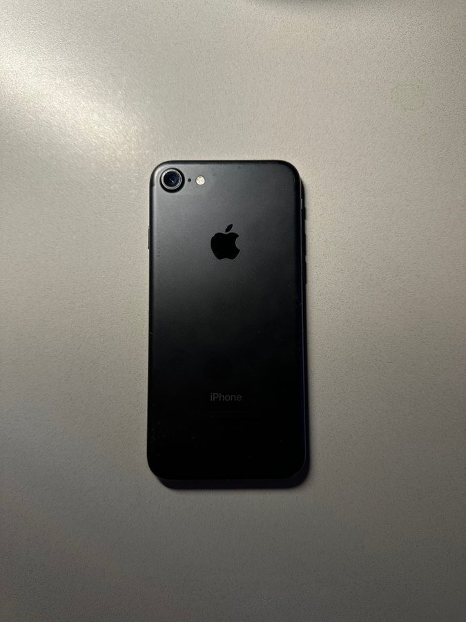 Apple iPhone 7 128GB black"