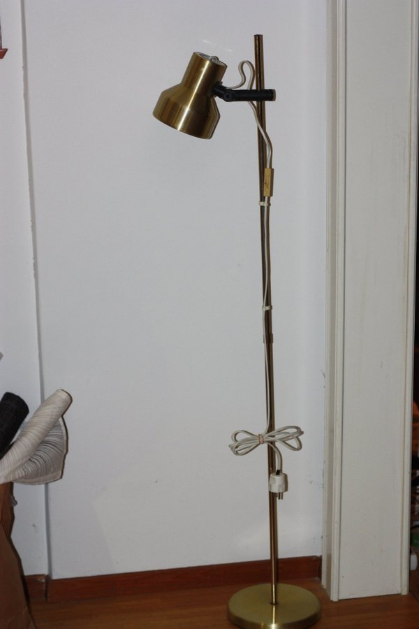 Golvlampa Belid typ-115 mässing färgad plåt RETRO