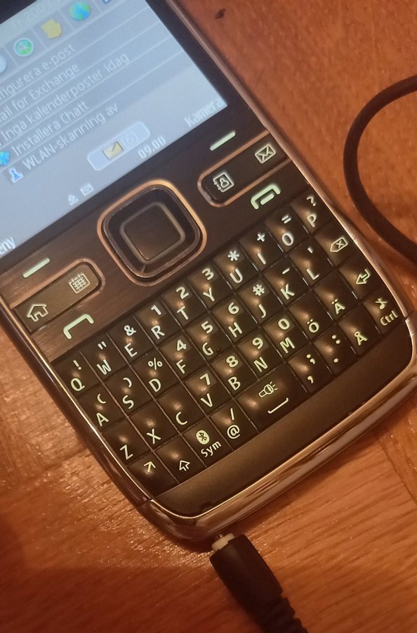 Nokia E72