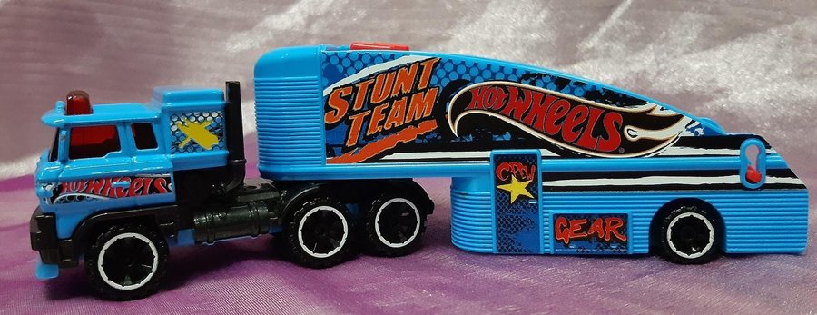 Hot Wheels 2018 Mattel Super Ring Stuntin