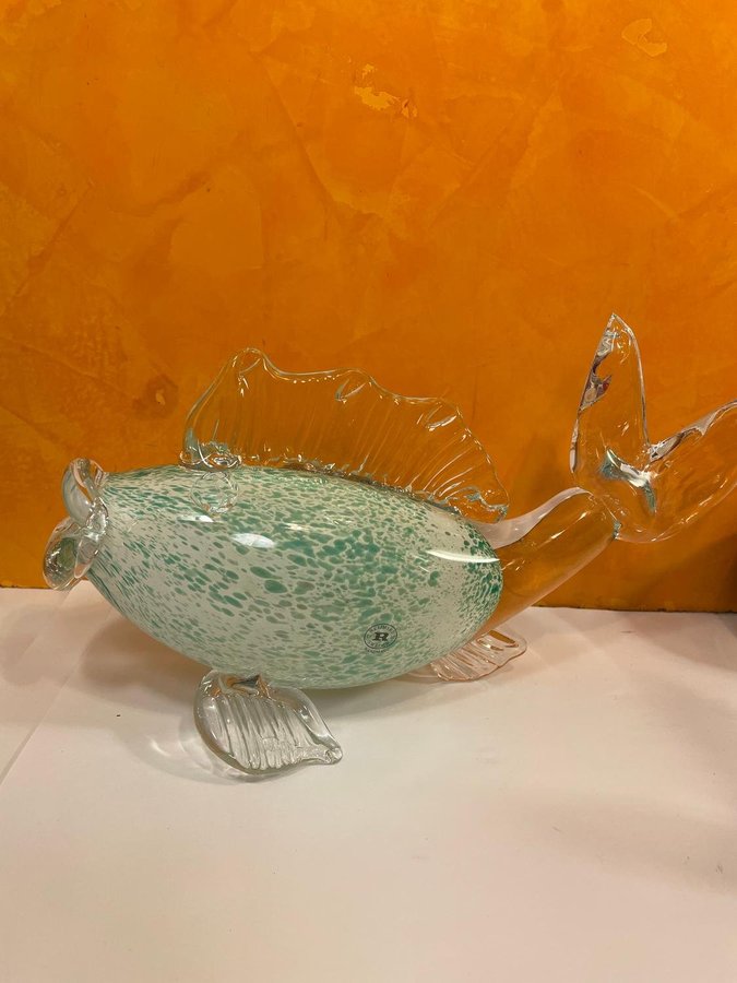 Ett par FISK  glas Reijmyre munblåst 1900-tal