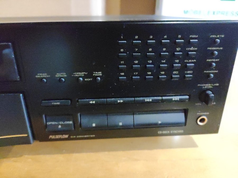 Pioneer PD-S701 Stereo Compact Disc Player