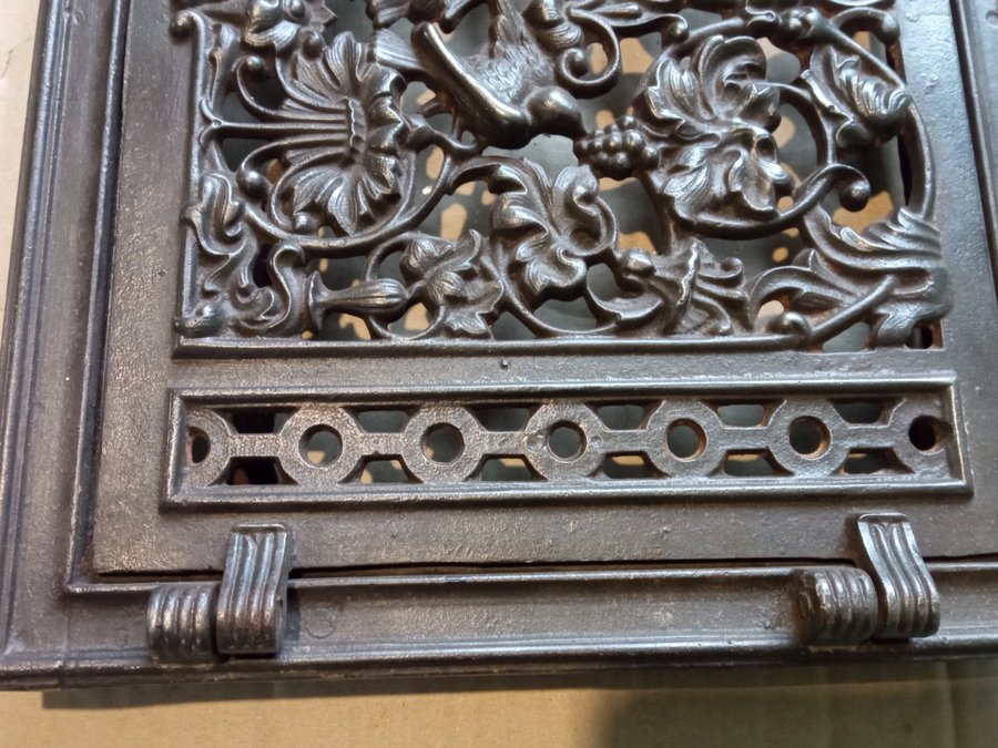 Iron openwork fireplace door 19th - 20th CENTURY