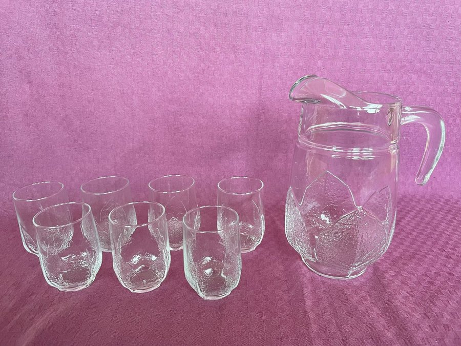 Saftservis 8 delar 7 glas + kannan - LÖVET- höjd 9,2 resp 23 cm fint bruksskick