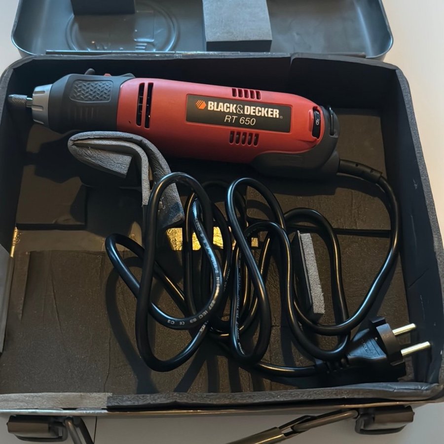 Multiverktyg - Black  Decker RT650 - Helt ny!