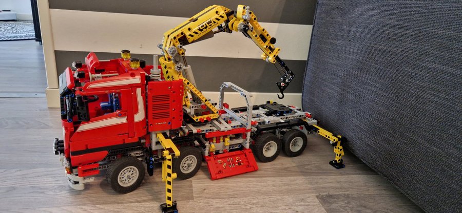 Lego Technic 8258 Crane Truck lastbil kranbil power functions