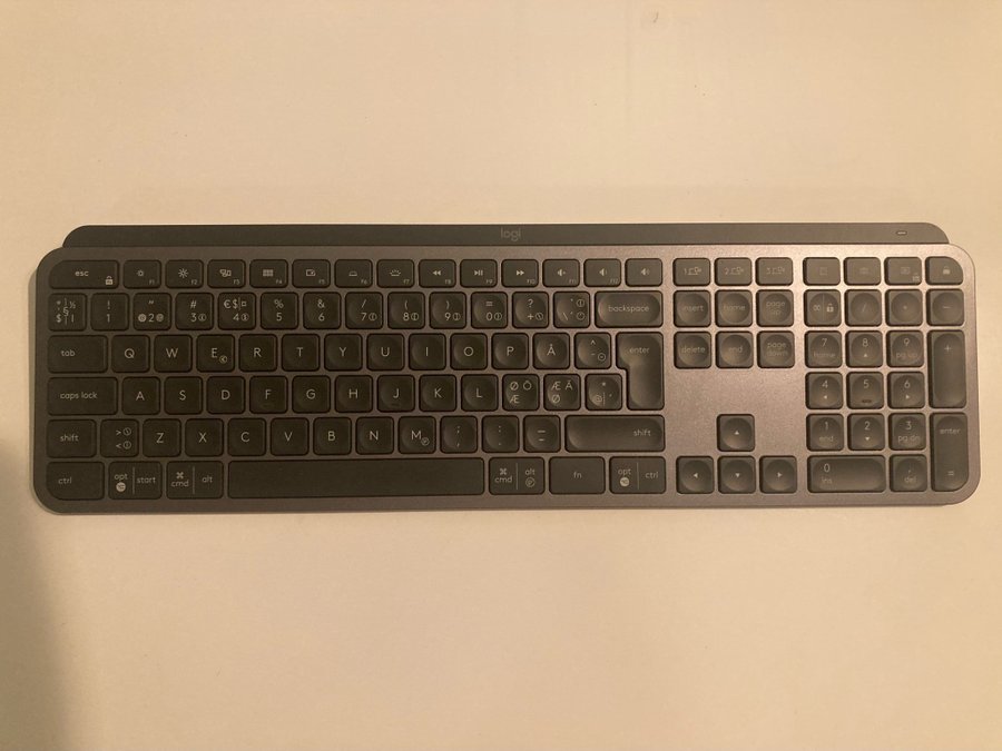 Logitech MX Keys tangentbord