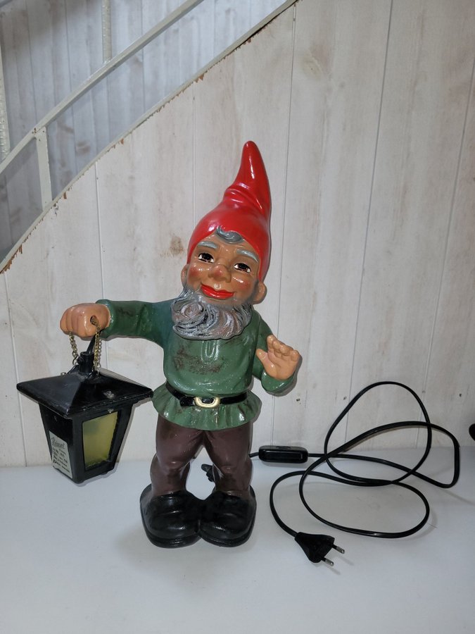 Heissner tomte äldre tomte med lykta lampa