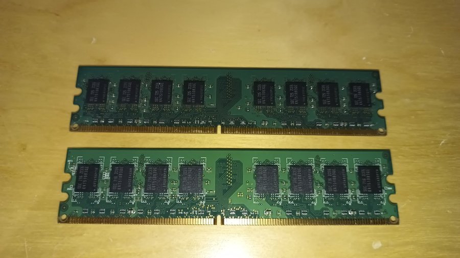 2 st 1GB DDR2 666Mhz