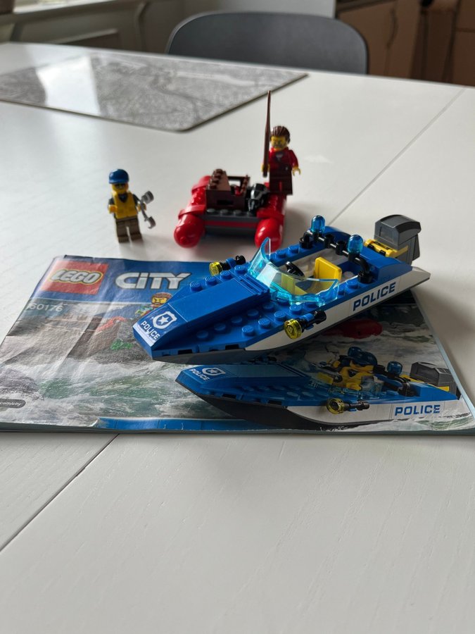 Lego City 60176 Räddningsbåt