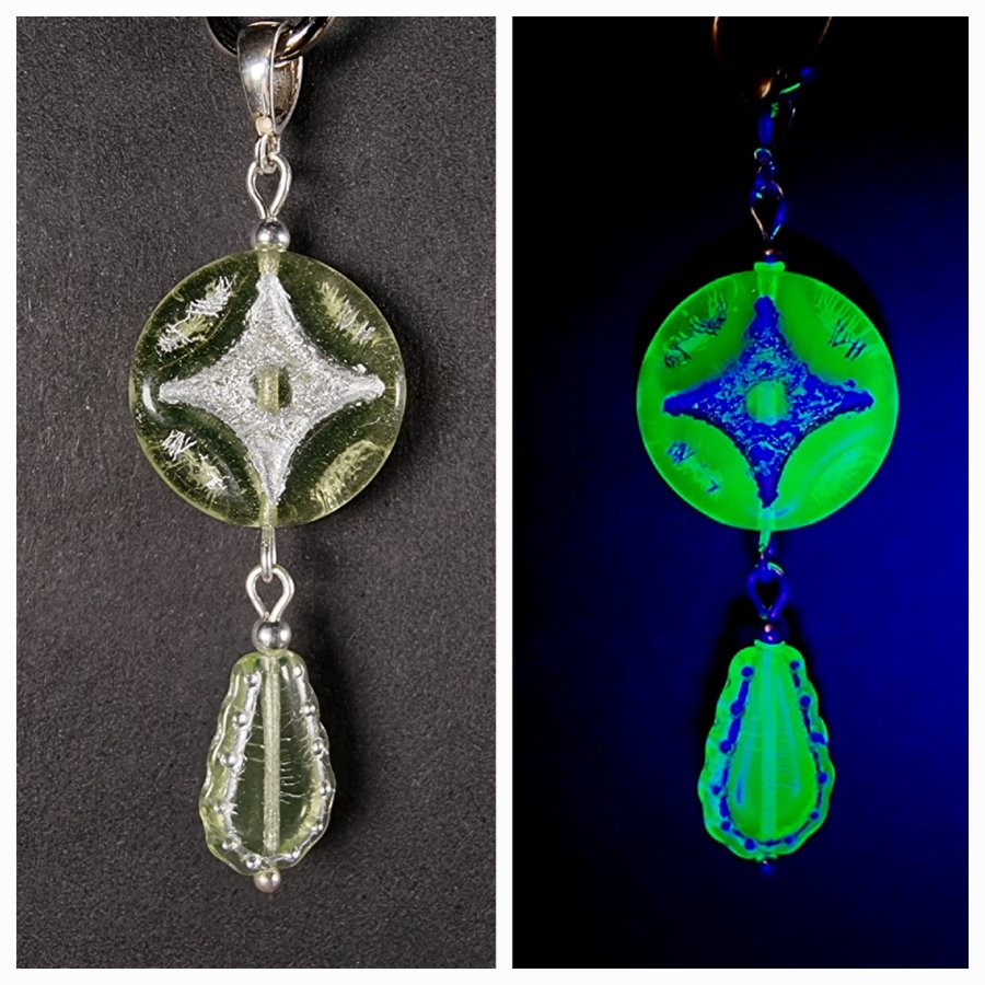 HÄNGE m pärlor av URANGLAS gul sterlingsilver URANIUM glass neck PENDANT