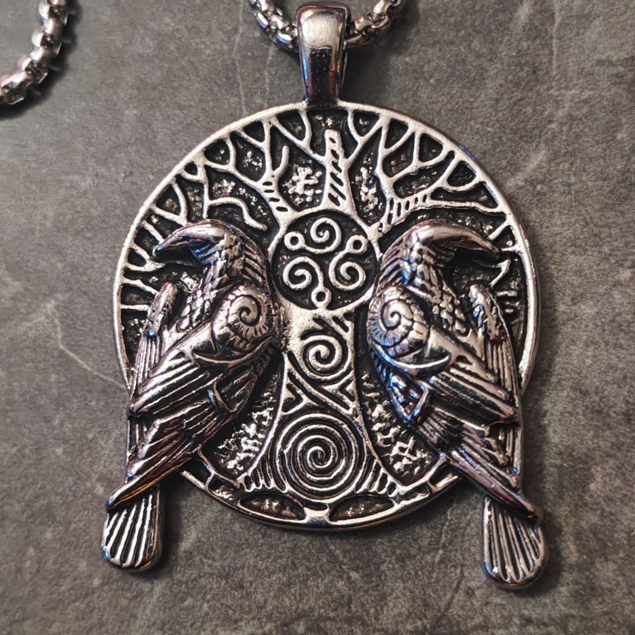 Halsband med korpar, Hugin och munin, yggdrasil, träd, viking