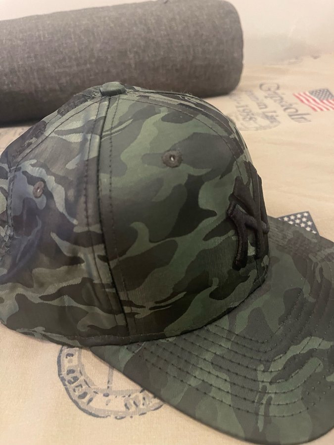 New Era camo keps, storlek MEDIUM-LARGE