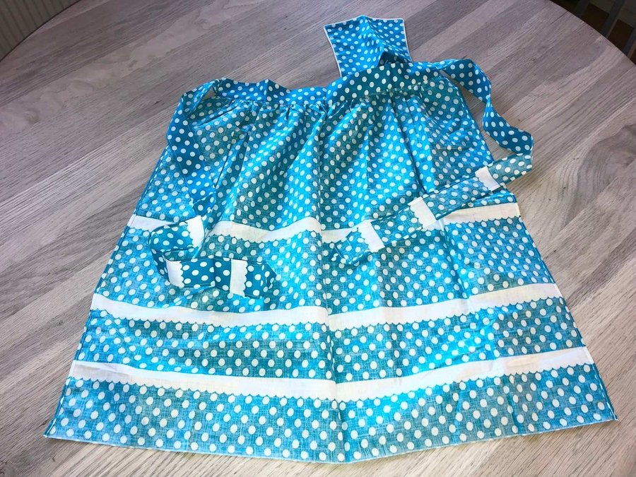 OANVÄNT FÖRKLÄDE 50/60 TAL TRYCK TYG TYGTRYCK RETRO POLKA DOT