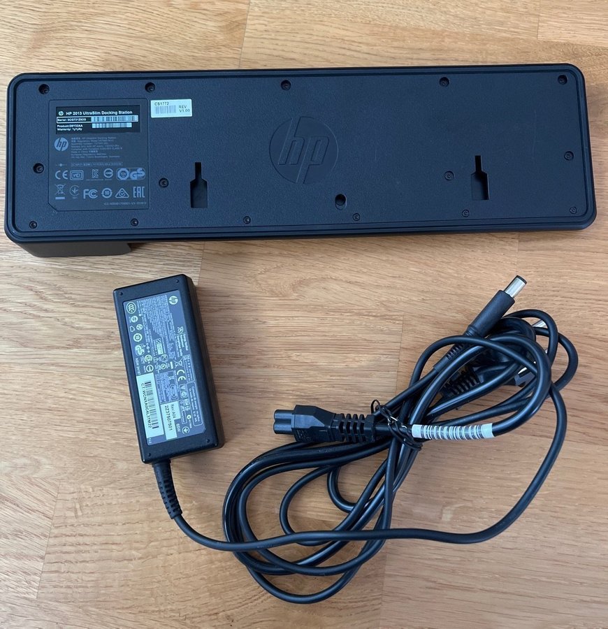 HP 2013 Ultraslim Docking Station + AC Adapter (Dock, Dockstation, Docka)