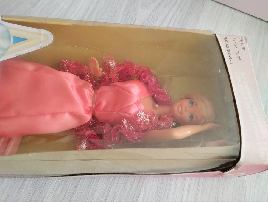 Barbie Superstar Dukke fra 1976 MIB