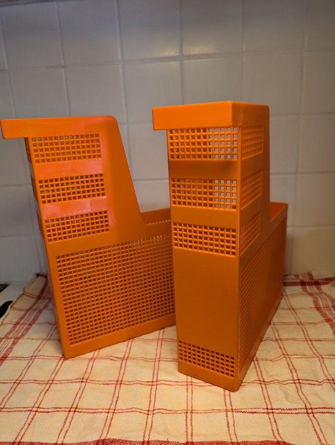 Orange tidskrifts samlare,plast,retro,vintage,SINJET Husqvarna