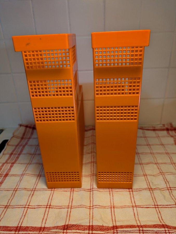 Orange tidskrifts samlare,plast,retro,vintage,SINJET Husqvarna