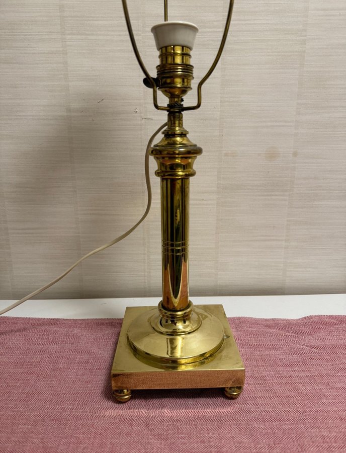 BORDSLAMPA / Mässing / 1900 - tal