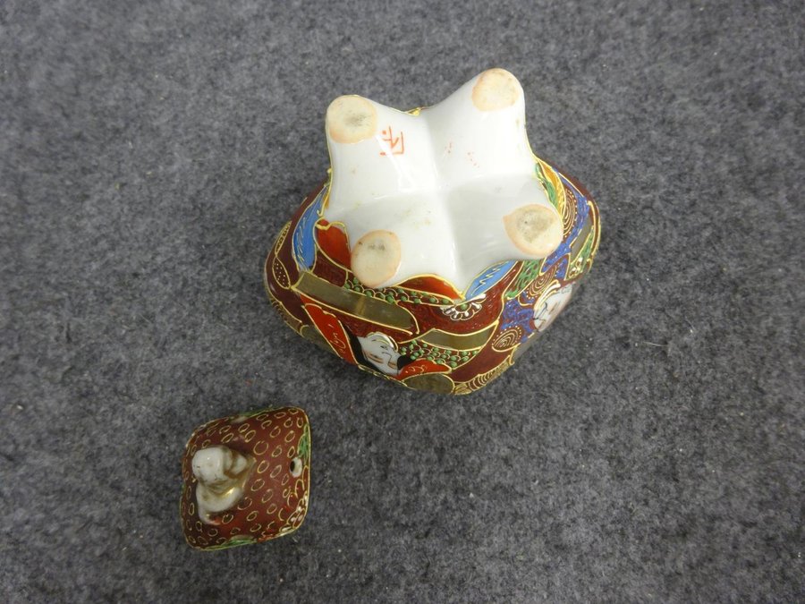 Skål med lock Pot pourri Satsuma Japan