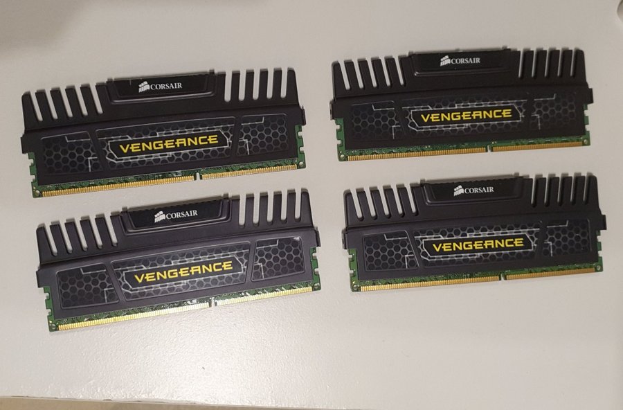 Corsair Vengeance 16GB DDR3 1600MHz