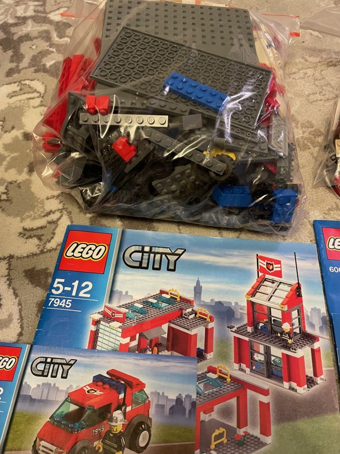 Lego City Brandstation 7945 med mera