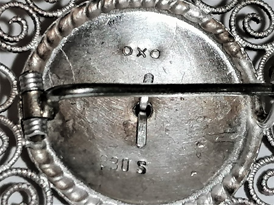 Vacker antik brosch i silver (OXO) Hans Christian Østrem (1842-1912) Norge