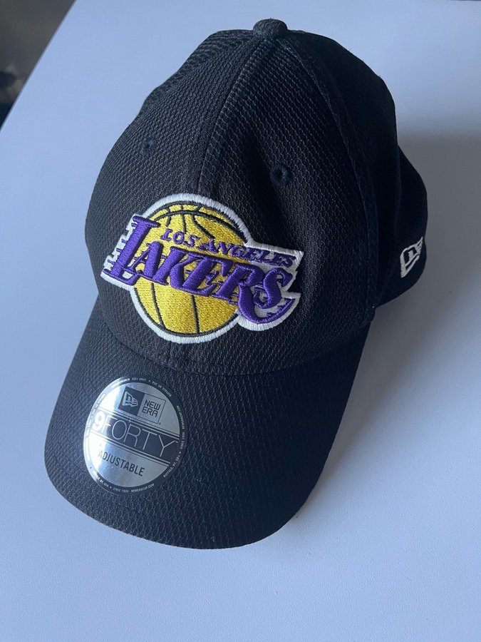 LA Lakers New Era keps