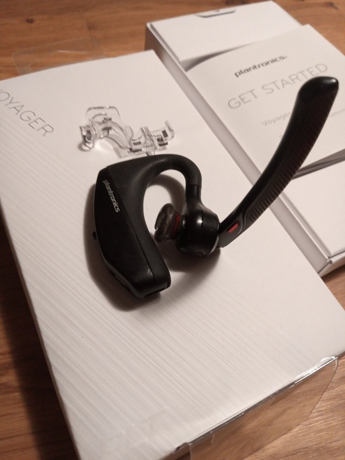 Plantronics Voyager 5200 Bluetooth Headset