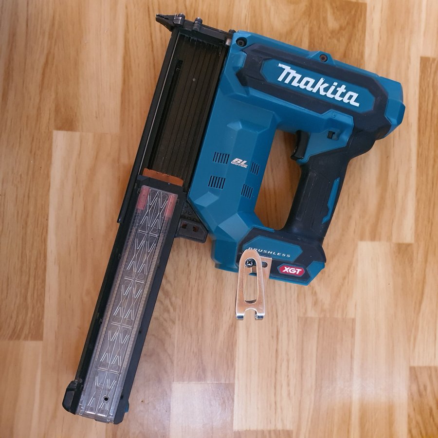 Makita Dycketpistol FN001G XGT 40V