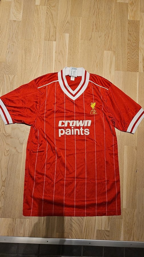 Liverpool retro tröja. Tshirt på köpet