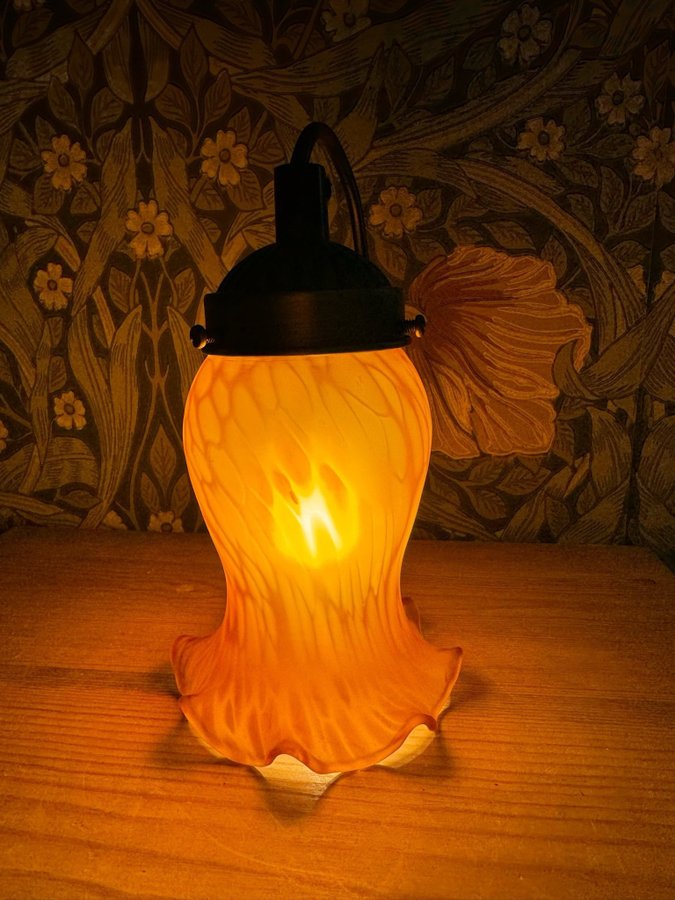 Fin vintage enkel fönsterlampa lilja änglatrumpet art nouveau jugend