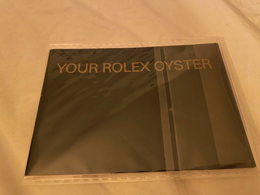 Rolex bok ”YOUR OYSTER” från 2007