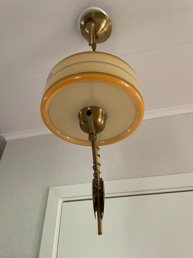 Fantastiskt Gammal Taklampa Mässing med blad Glasskärm Ovanlig design ART DECO