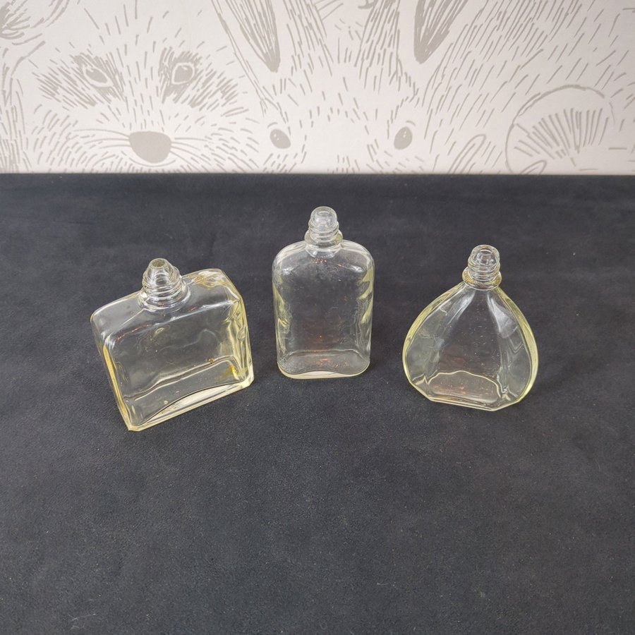 3 st Glasflaskor, gammalt, antik, vintage, retro, Dekoration