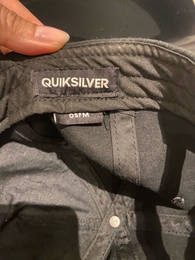 Quiksilver svart keps