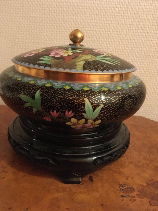 Cloisonne Stor Burk med Lock Emalj