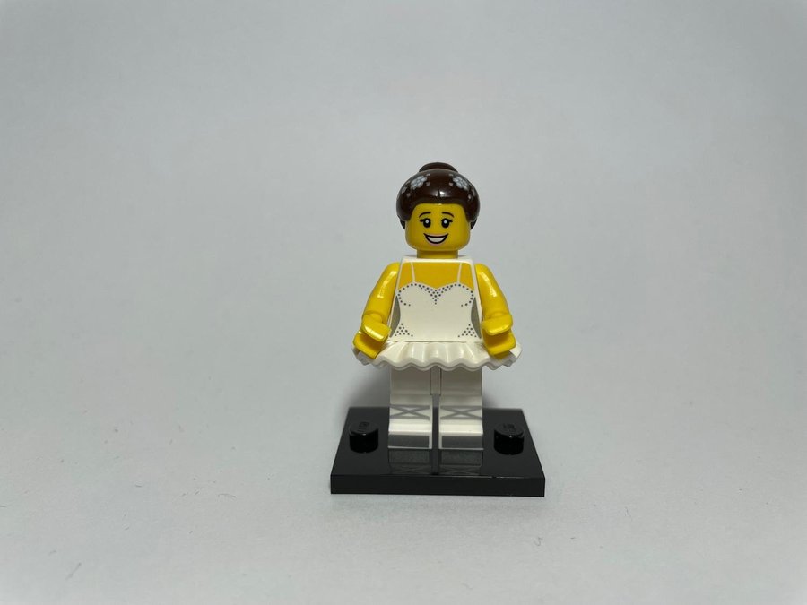 LEGO Collectible Minifigures: Series 15 - Ballerina (2016)