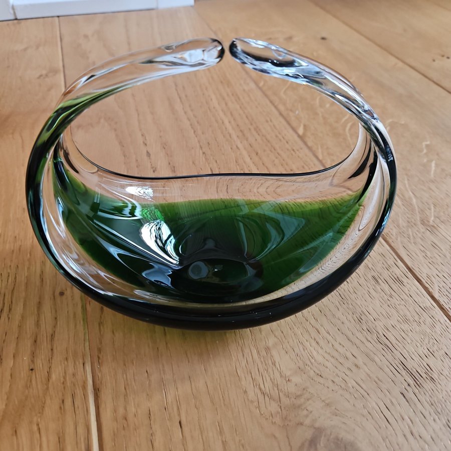 Grön glas skål