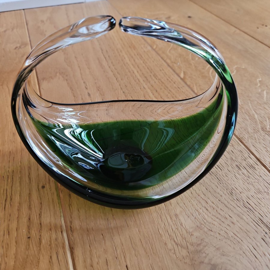 Grön glas skål