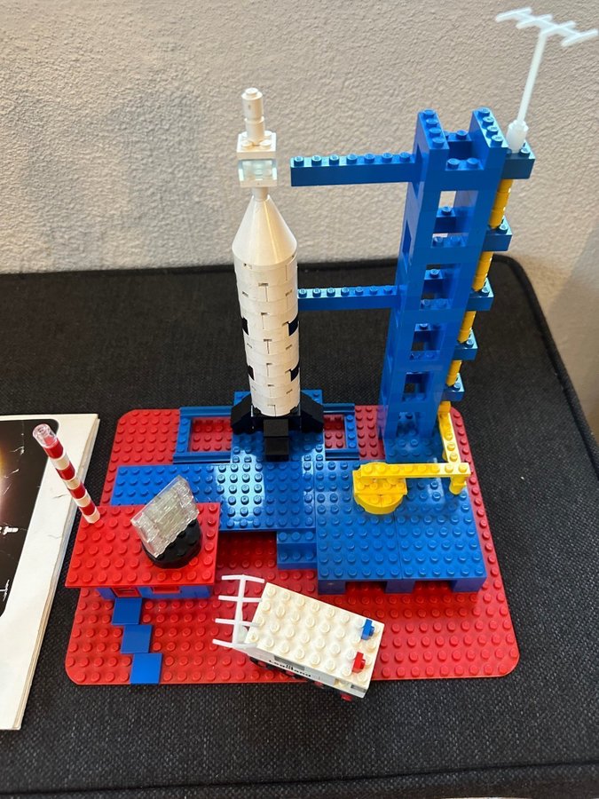 Lego Legoland Space 358 Rocket Base