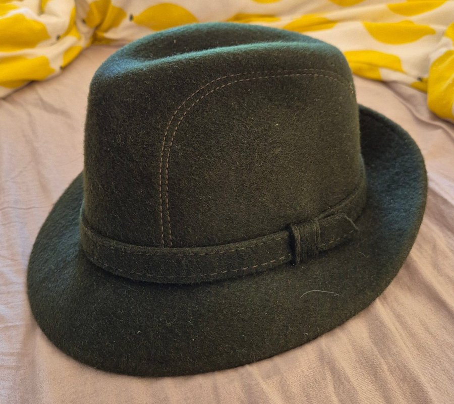 Original Ischler grön hatt / storlek 56. Handmade by Bittner Austria.