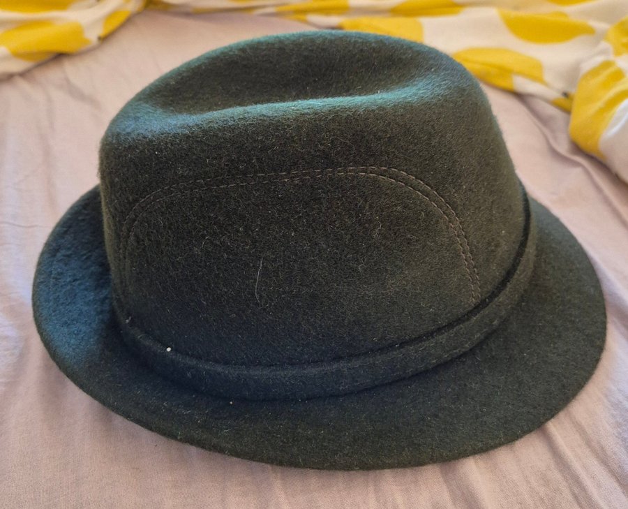 Original Ischler grön hatt / storlek 56. Handmade by Bittner Austria.