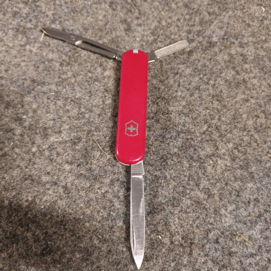 Victorinox Classic