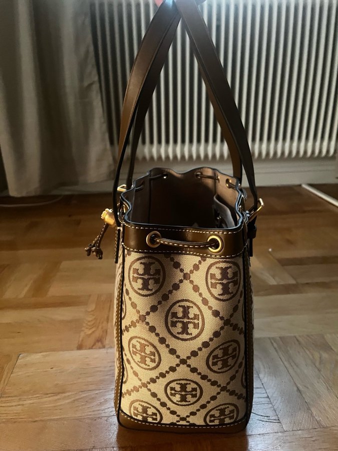 Tory Burch totebag/handväska med monogram