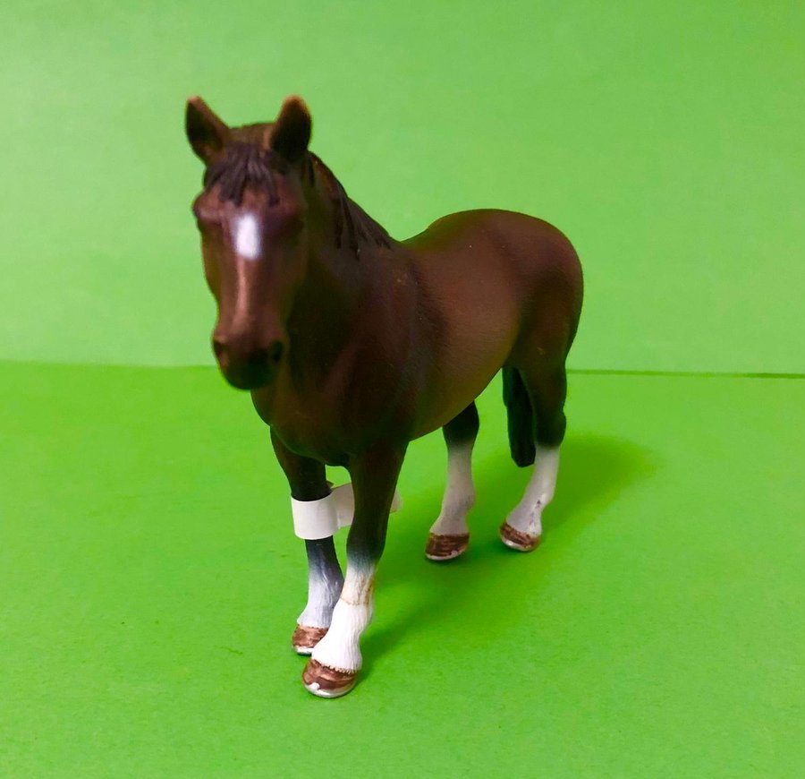 Schleich Djur 13649 Hannoveraner Hingst 2008 Farm Animals Horse Mörkbrun