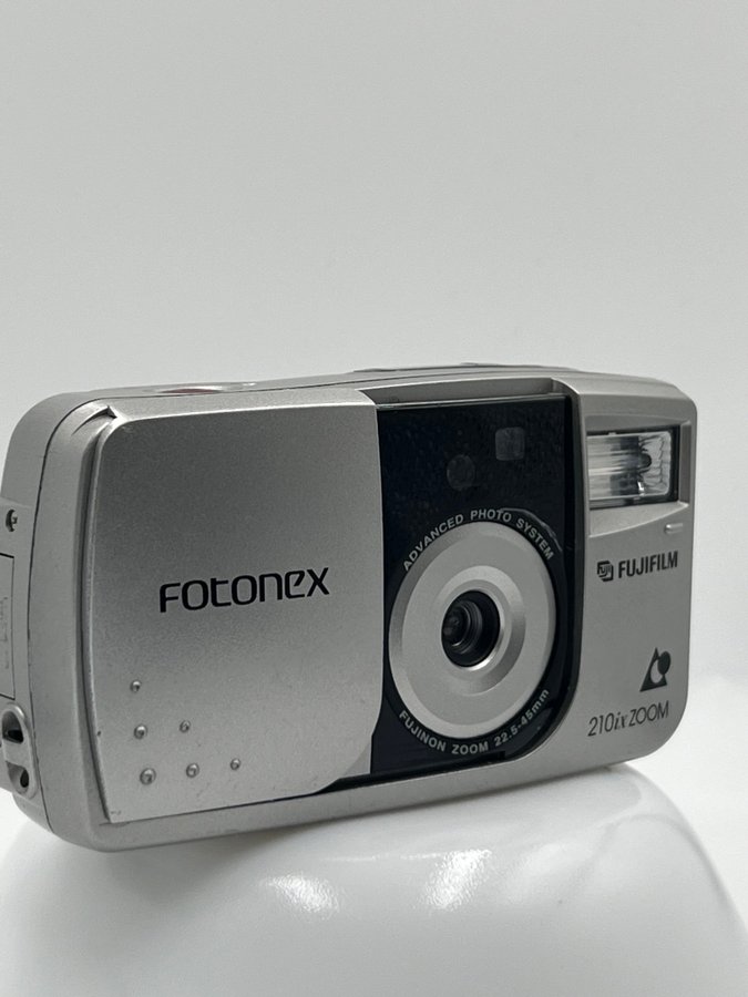 Fujifilm FotoneX 210ix Zoom. Kameran testat och funkar