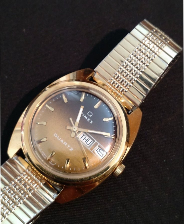 Timex Quartz Vintage